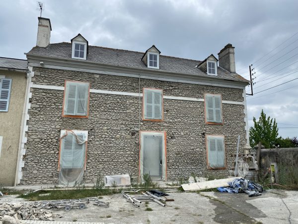ravalement façade uzos 65 avant